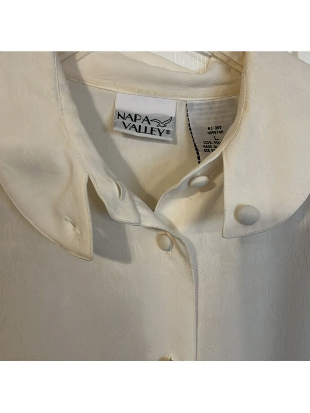 Napa Valley vintage blouse.Size L. Button up, sheer, subtle floral, long sleeve. - Picture 7 of 9